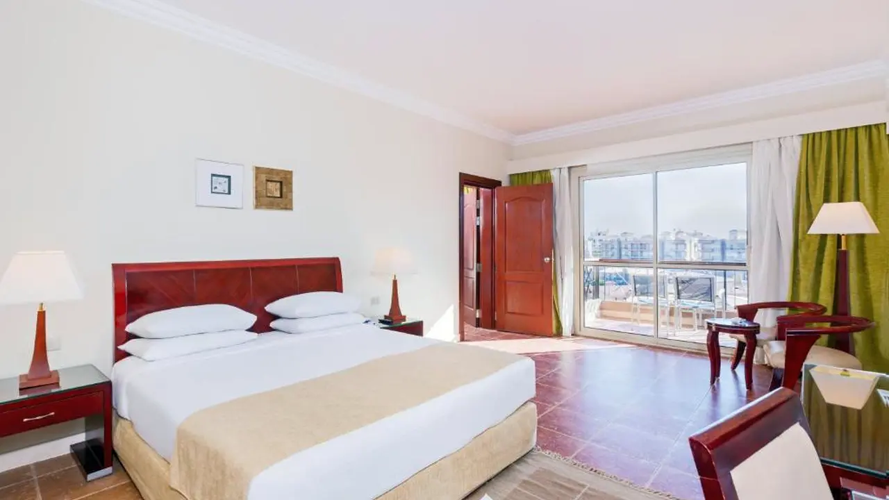 Hotel Coral Sea Beach & Aqua Park - Al Ain Sokhna